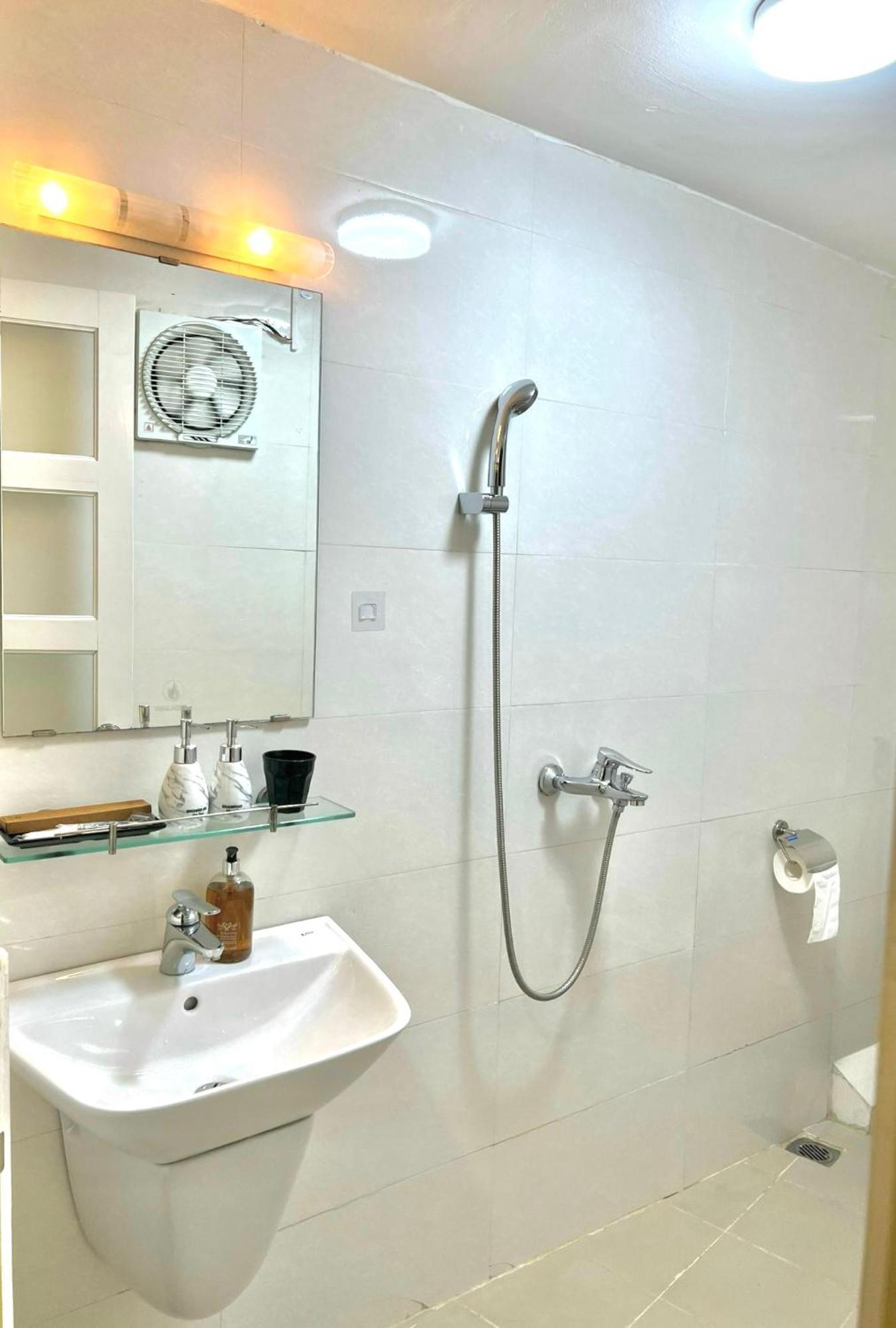 Old Quarter Luminous Retreat Apartment Hanoi Exterior photo